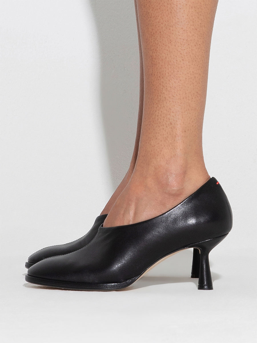 Izzy Leather Pumps