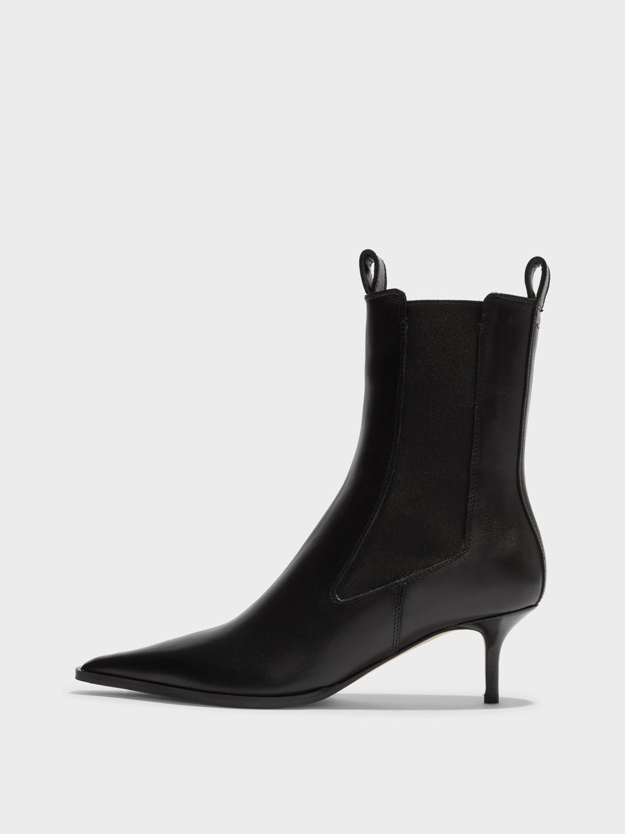 Valeria Leather Chelsea Boots