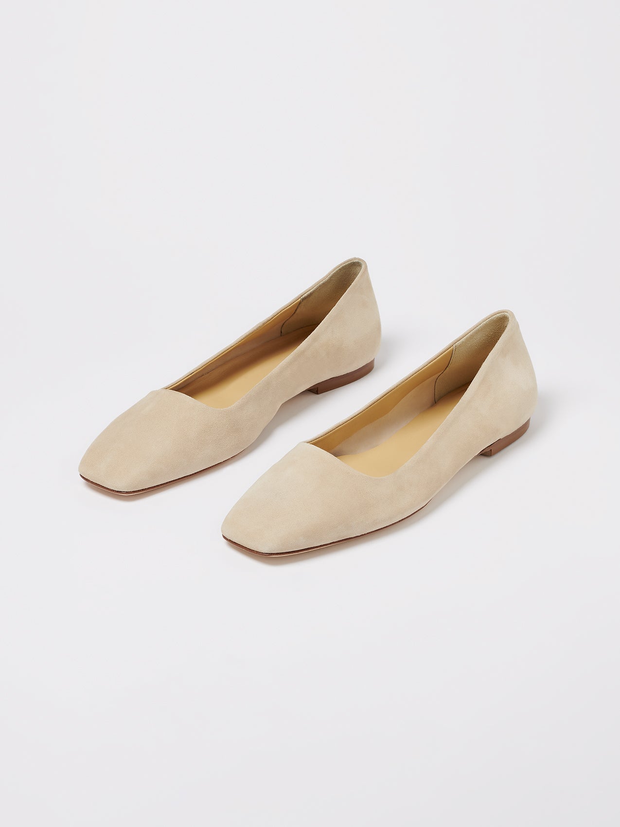 Aeyde | IDA Latte Suede Ballet Flat